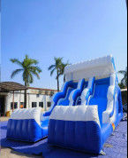 Golven Water Twee opblaasbare glijbanen Wit en Blauw Met Twee zwembad