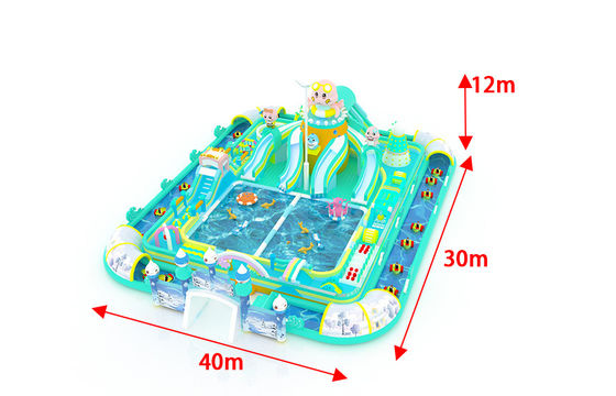 Reuzen veelkleurig gezinsopblaasbaar waterpark met kleine drijvende speelgoedjes