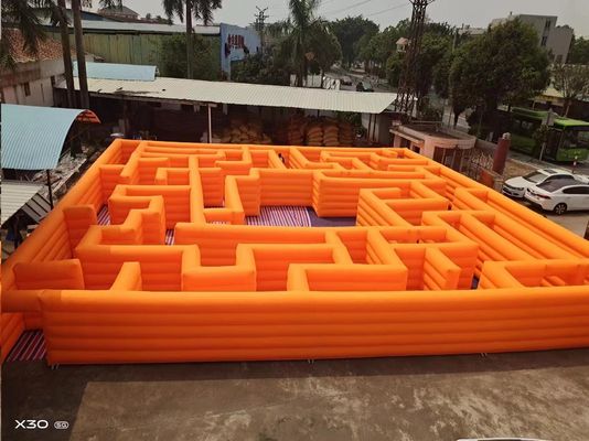 Oranje 100m2 buitenpark speeltuin opblaasbaar doolhof te koop
