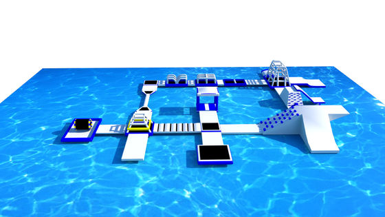 PVC-doek opblaasbare hindernisbaan waterpark blauw en wit op maat
