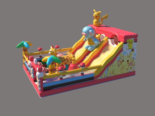 Pikachu Park Commerciële opblaasbare springkasten met grote glijbanen