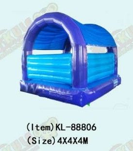 Veelzijdig blauw opblaasbaar springkasteel voor kinderen