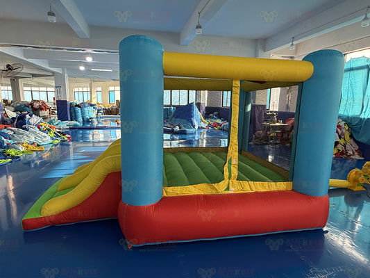 Polyester Oxford opblaasbare kleurrijke dia voor kinderen Speel en oefen binnen en buiten