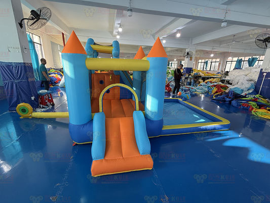 Polyester Oxford opblaasbare blauwe en oranje waterglijbaan voor kinderen pretpark