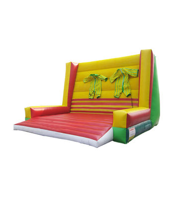 Speelende opblaasbare kleverige wandattractie met twee pakken inclusief rotsklimstructuur voor spannende uitdagingen