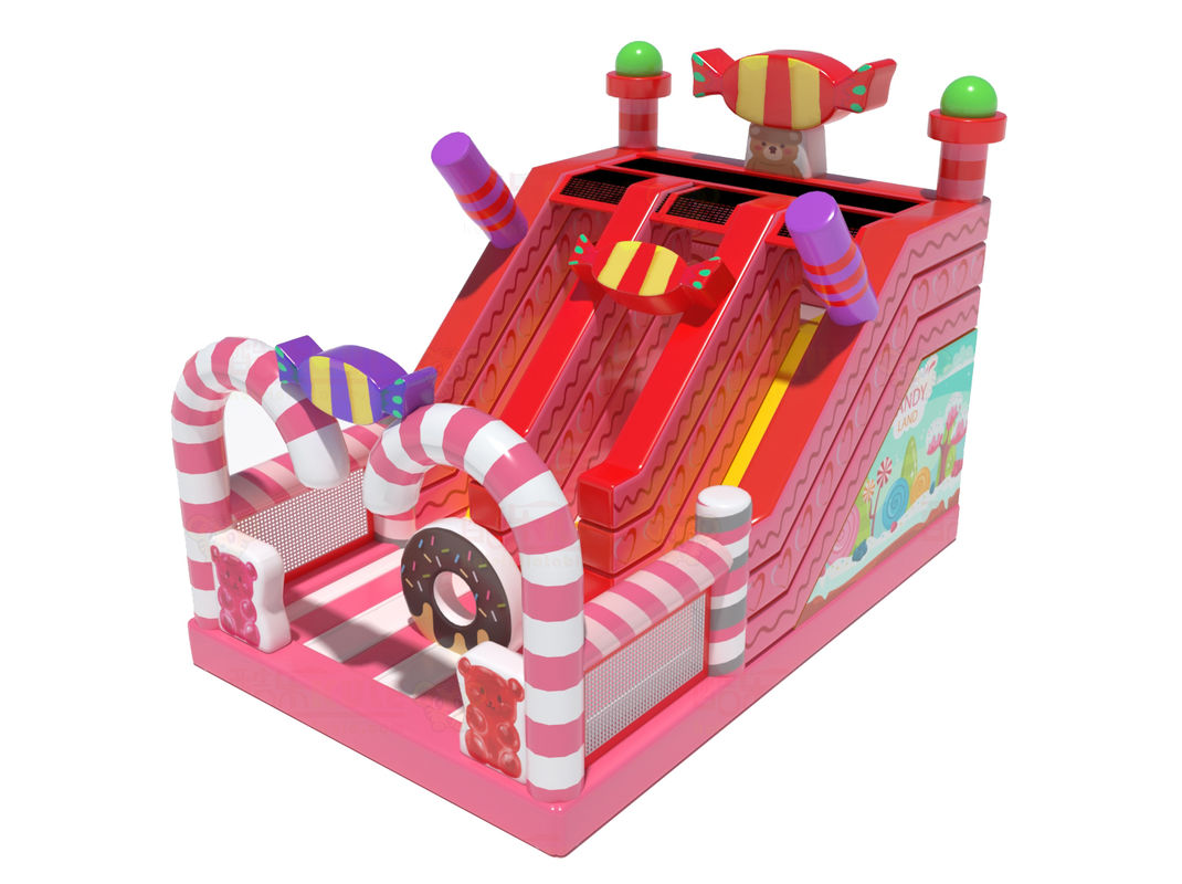 Candy World Pink Style opblaasbare dia's voor een evenement.